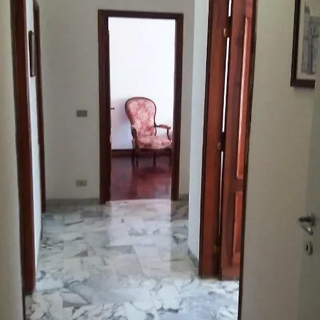 Etra Lejlighed Taranto